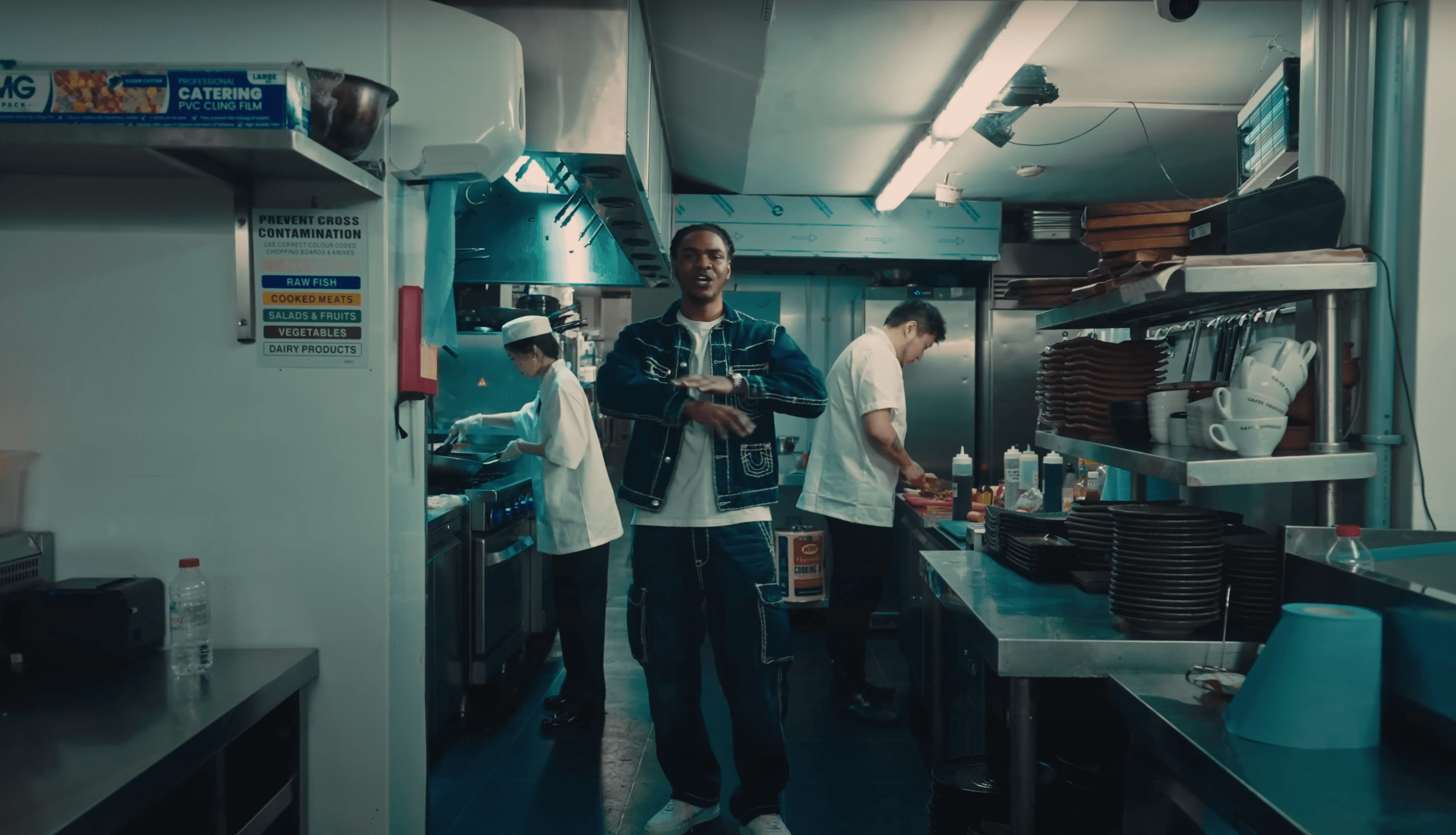 Pozer - Shanghigh Noon